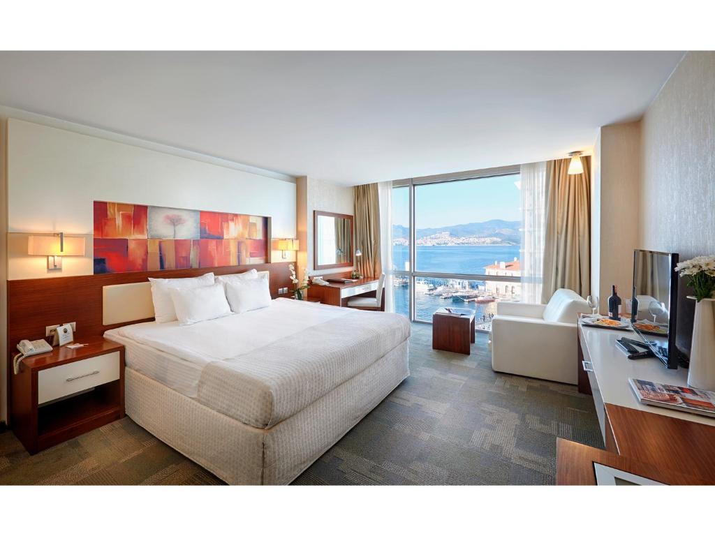 Kordon Hotel Pasaport Izmir Bagian luar foto