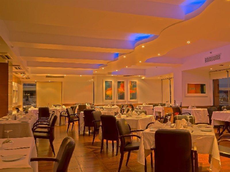 Kordon Hotel Pasaport Izmir Bagian luar foto
