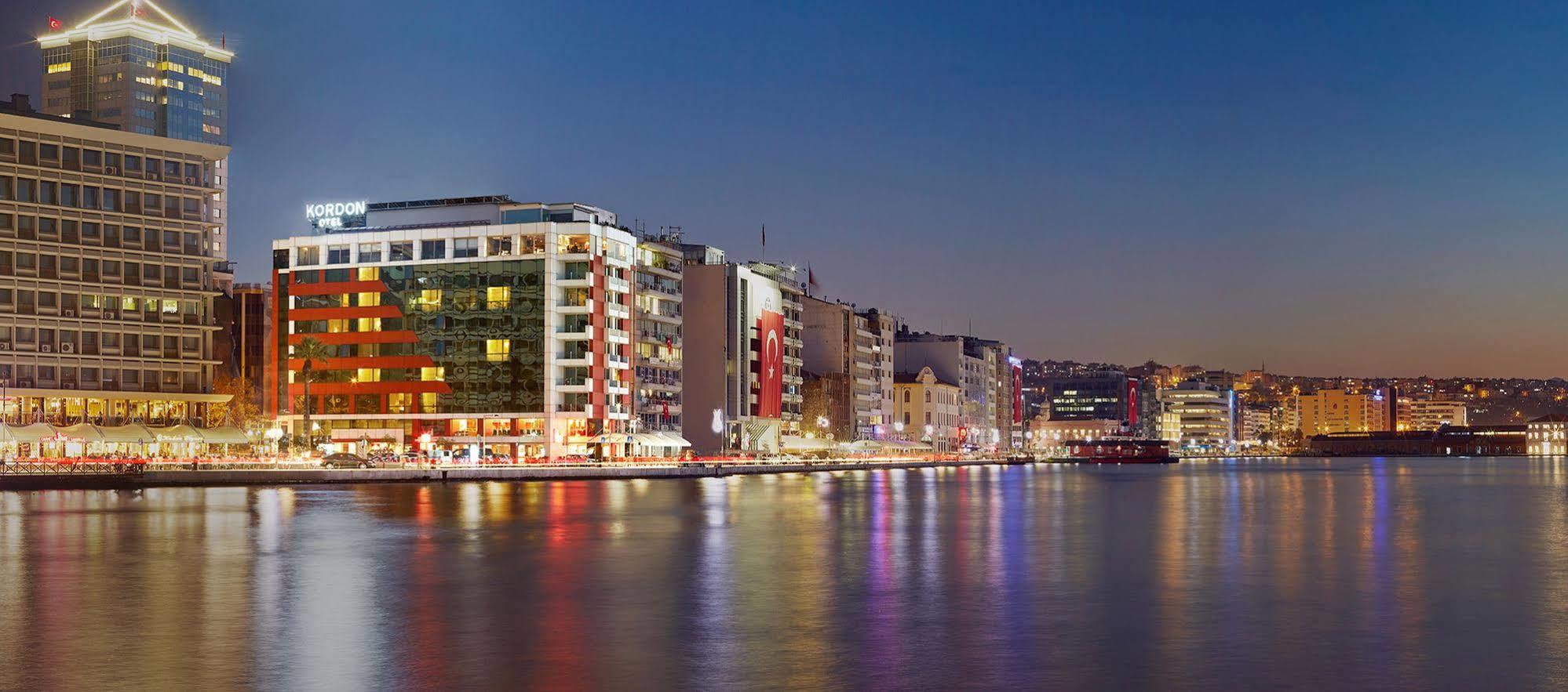 Kordon Hotel Pasaport Izmir Bagian luar foto