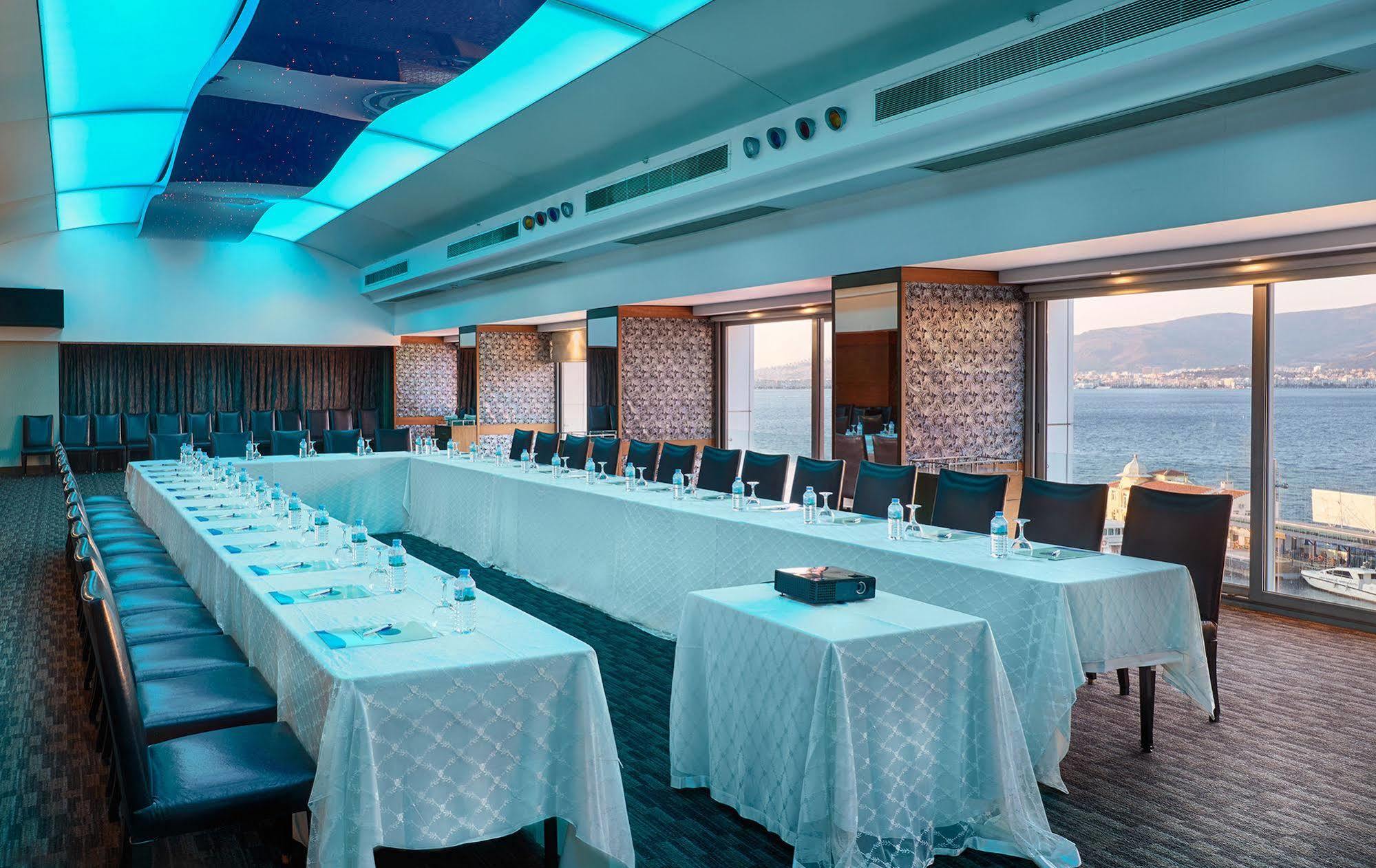 Kordon Hotel Pasaport Izmir Bagian luar foto
